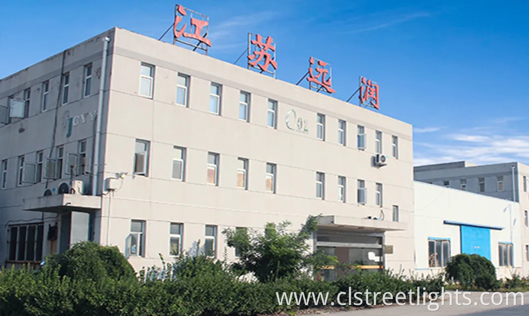 Chinese Factory Half Cell 700W Mono Solar Panel for Home and Industry